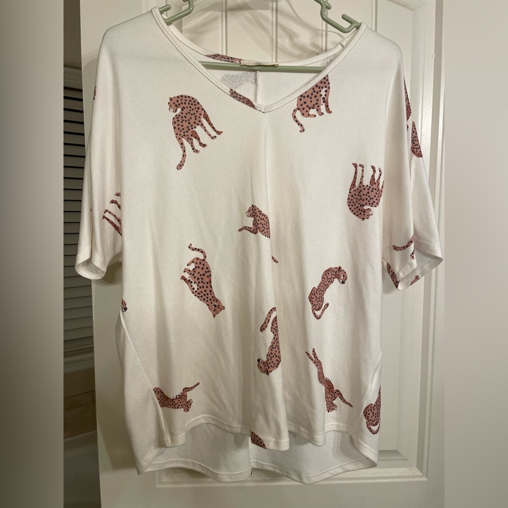 BiBi White Tee with Pink Leopard Print